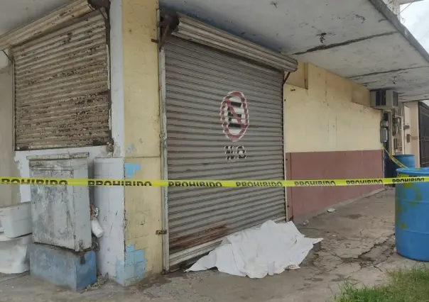 Muere El Niño Rastas en una solitaria banqueta de Ciudad Madero