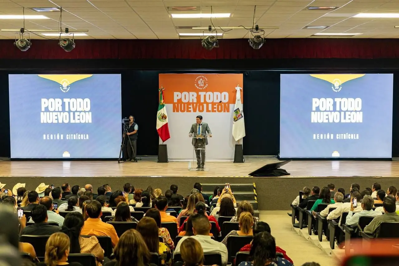 Samuel García llama a la unidad y compromiso por Nuevo León. Foto: Rosy Sandoval.