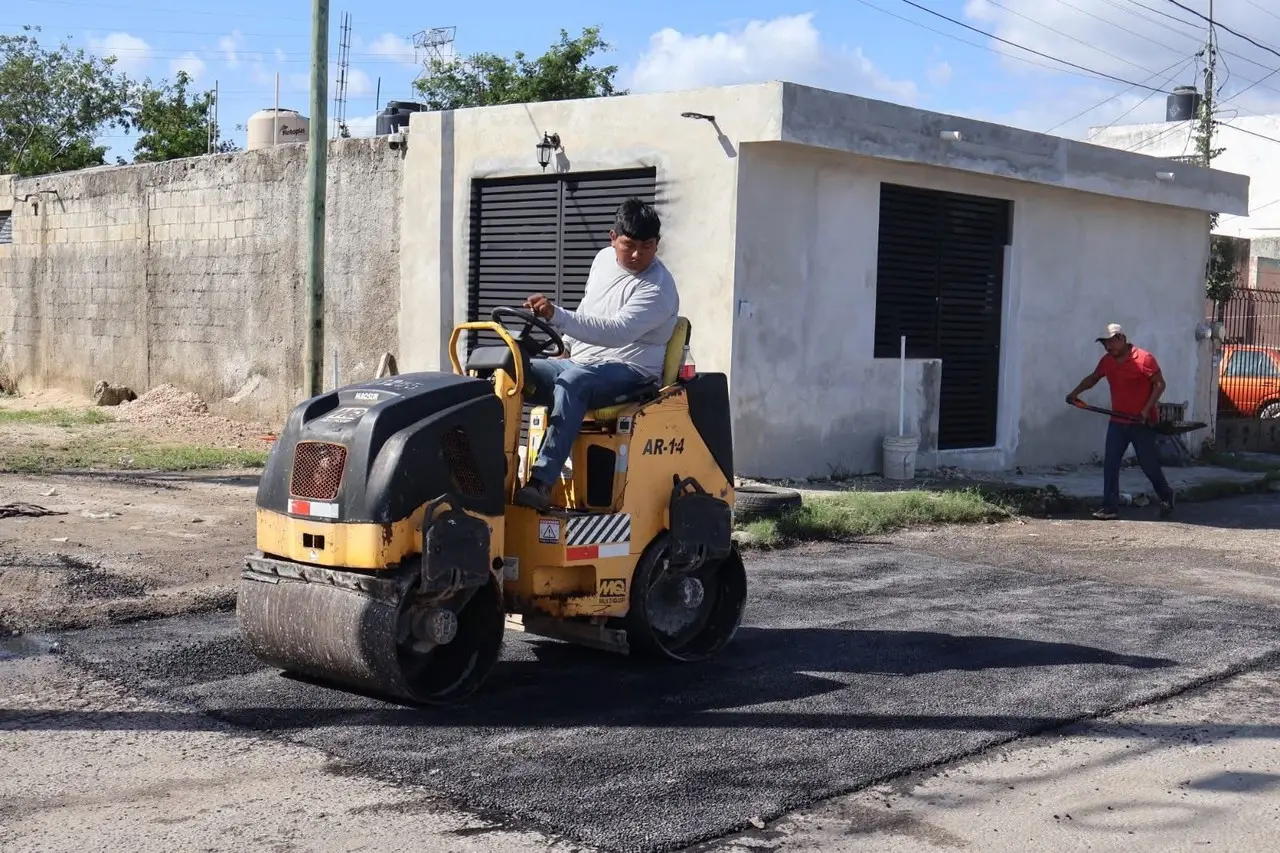 El Ayuntamiento de Kanasín estima alcanzar la meta de tapar 20 mil m2. Foto: Ayuntamiento de Kanasín