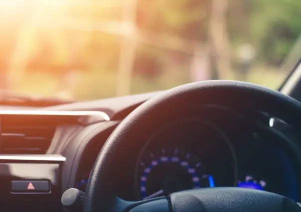 Movilidad de Nuevo León emite recomendaciones para conducir seguro en temporada navideña