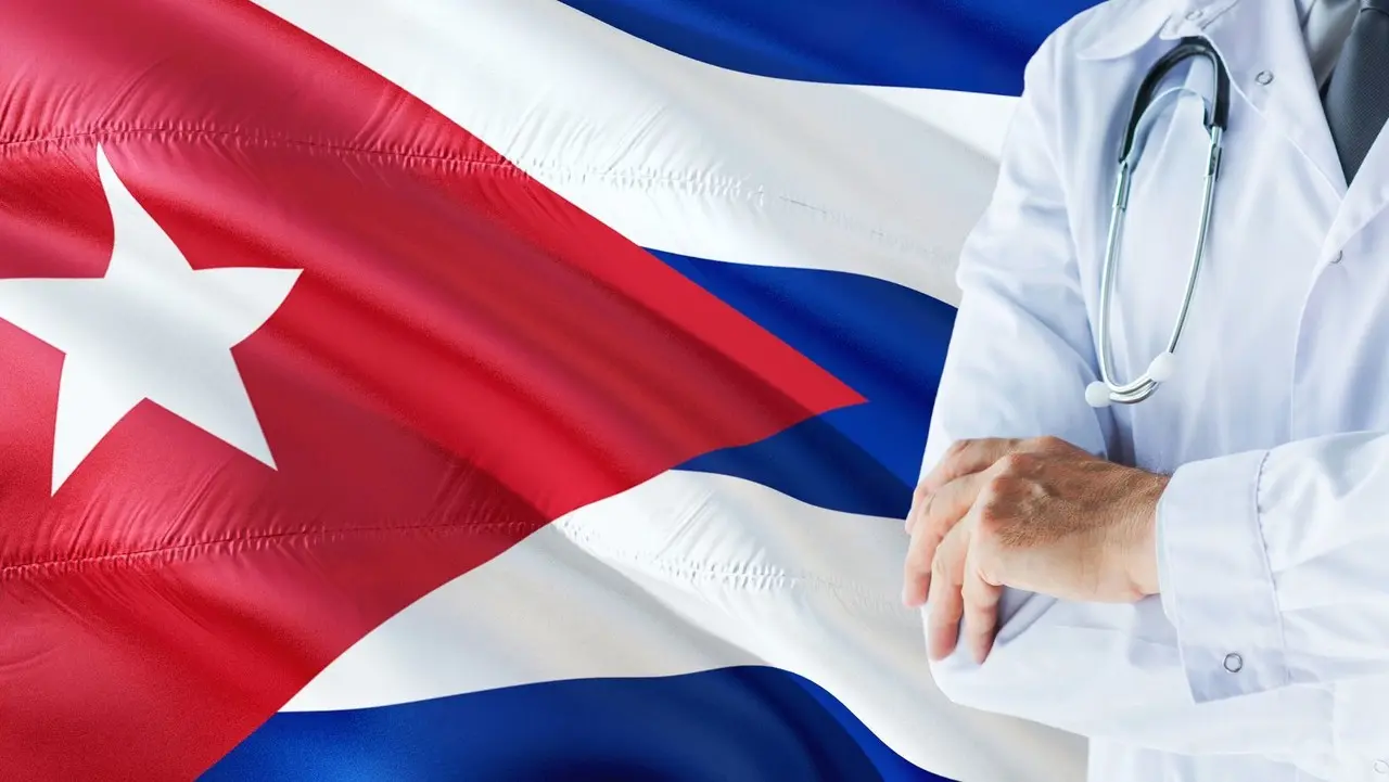 Han arribado a México 199 médicos especialistas de Cuba. (Fotografía: Canva)