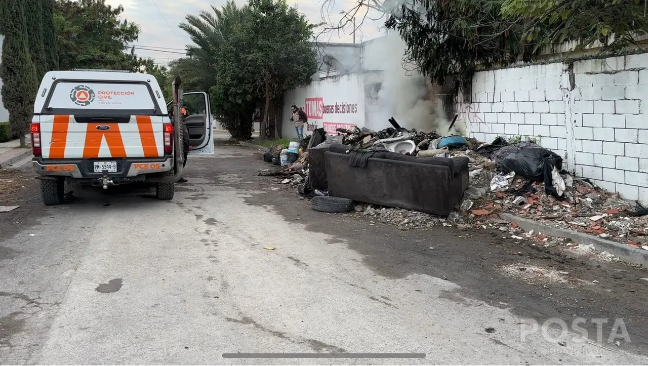 Los habitantes del sector manifestaron a POSTA MX que este tipo de problemas han sido recurrentes pues las personas que recogen desperdicios en la calle luego las amontonan y las queman en vía pública. Foto: POSTA.