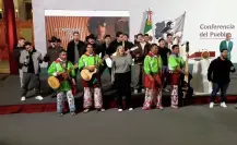 Claudia Sheinbaum y el grupo los HH presentan el ‘Himno Migrante’ en la Mañanera