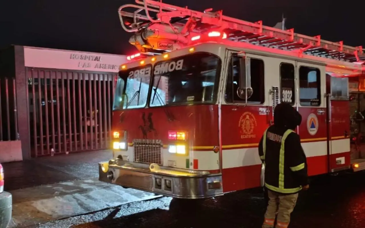 Bomberos y Protección Civil de Ecatepec hicieron un recorrido por diferentes puntos y edificios en el municipio, no se encontraron daños. Foto: Gob. de Ecatepec