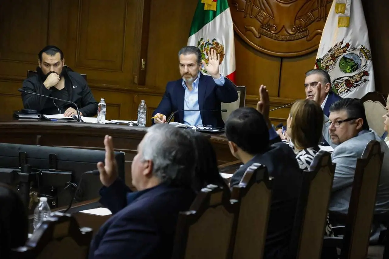 Monterrey lanza convocatorias para comisionados y premio Mujer que Inspira.  Foto: Armando Galicia.