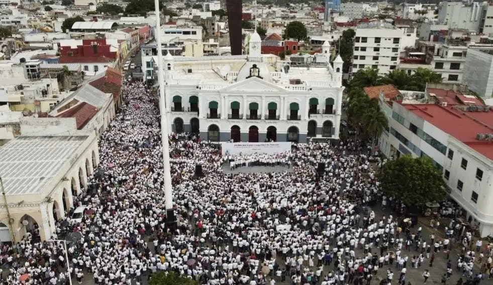 Realizan megamarcha por la paz y la seguridad en Villahermosa, Tabasco. Foto: Armando de la Rosa