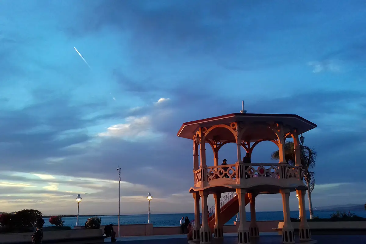 Malecón de La Paz: ¿qué sería sin sus vendedores de elotes, Tostitos o mazapanes. Foto: Modesto Peralta Delgado.