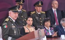 Reaparece ex Secretario de Defensa, Salvador Cienfuegos, durante Marcha de la Lealtad