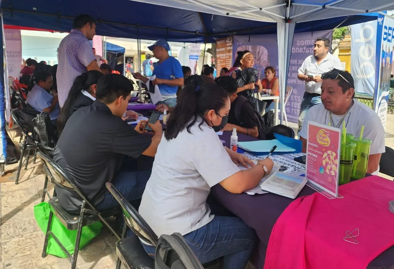 Desde este martes 11 de febrero inició el recorrido de las “Ferias del Empleo Móvil” para ofrecer distintas vacantes laborales.- Fuente Ayuntamiento de Mérida