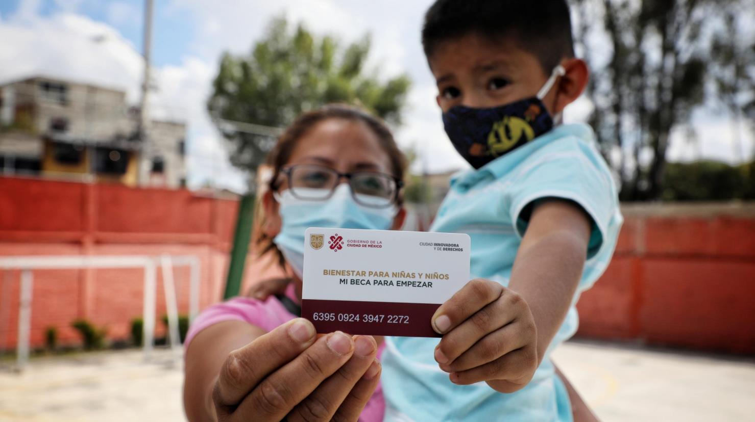 El programa Becas para el Bienestar busca apoyar a los estudiantes de escuelas públicas de bajos recursos económicos. Foto: Becas para el Bienestar.