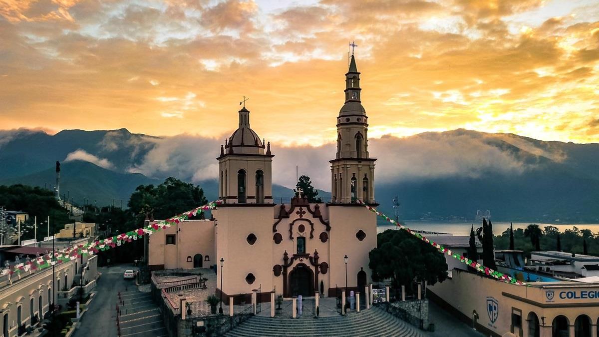 La historia de Santiago, su arraigada tradición católica y su arquitectura colonial. Foto Facebook: David de la Peña