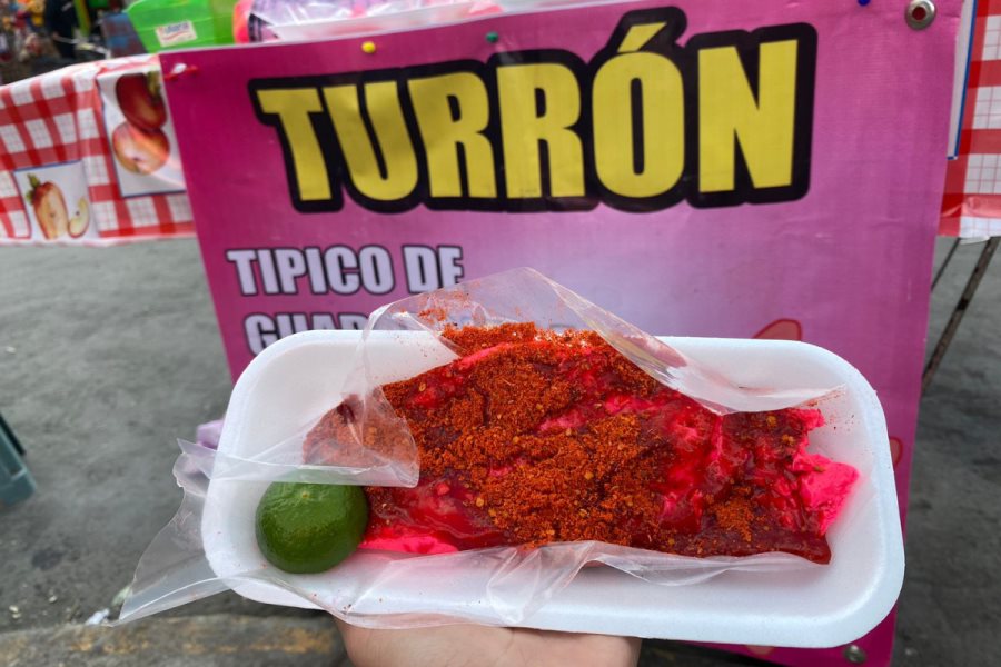 Llega a la capital de Tamaulipas el turrón rosa más viral, ¿dónde encontrarlo?