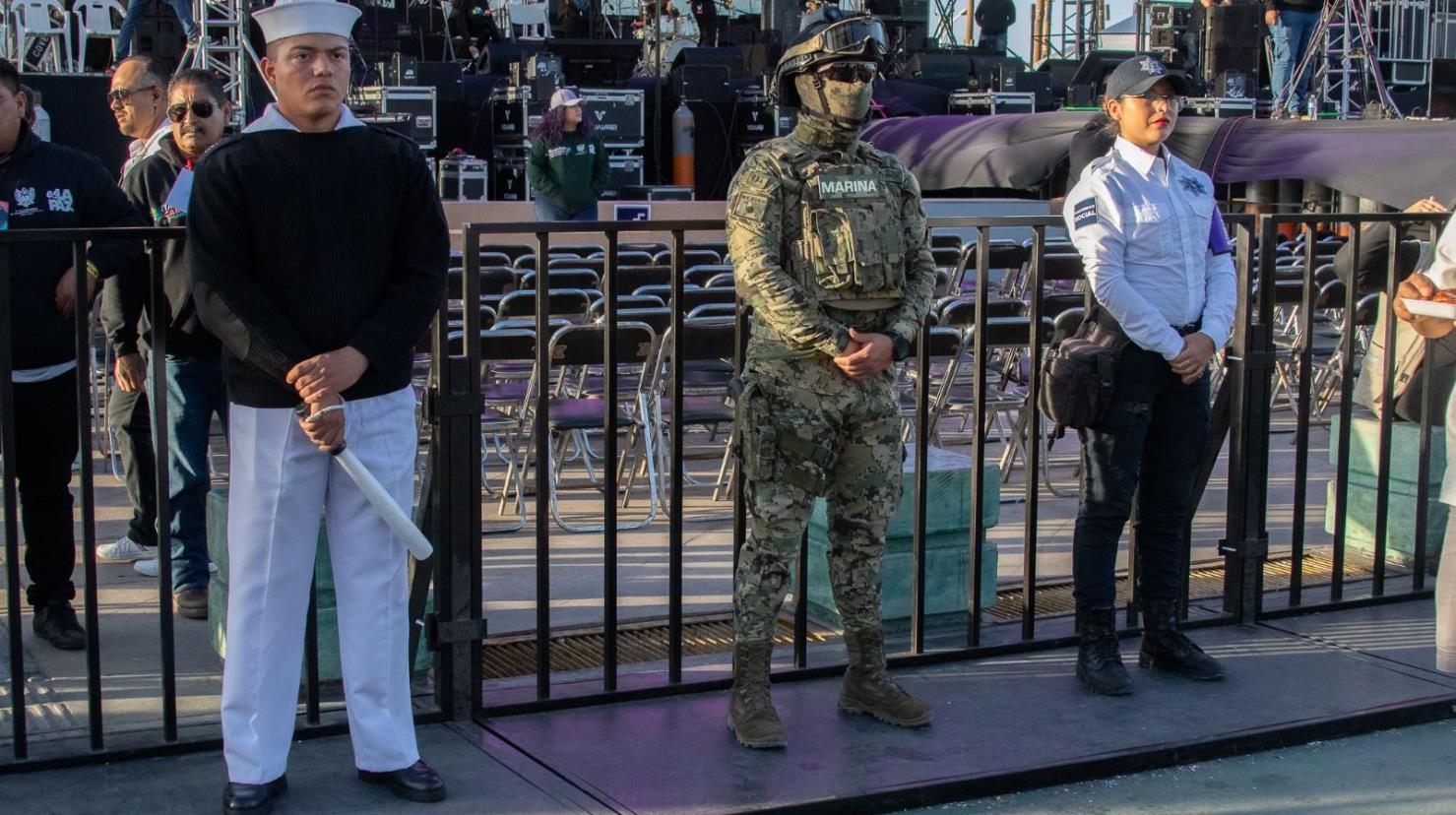 Elementos de seguridad. Foto: Ayuntamiento de La Paz