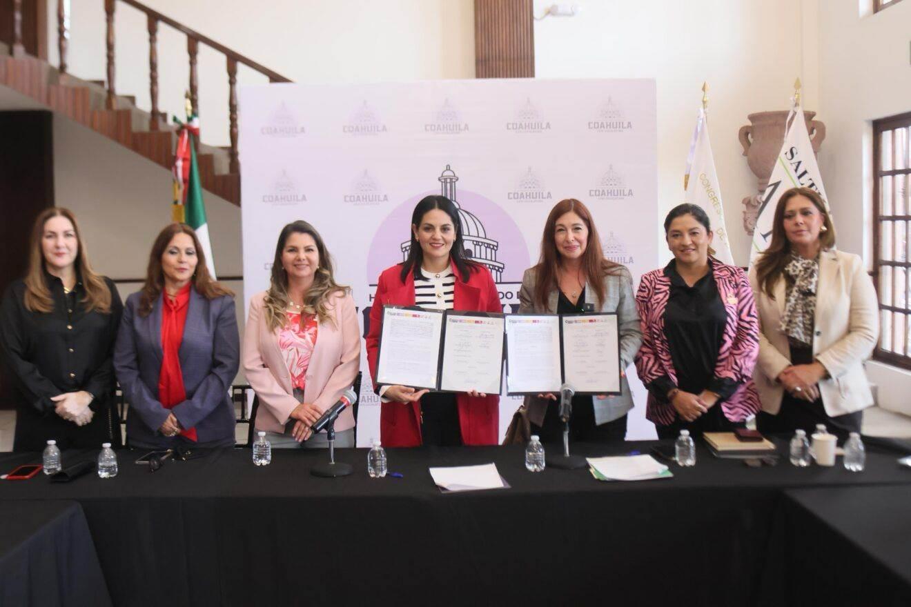 La diputada Luz Elena Morales encabezó la firma del convenio. (Fotografía: Cortesía Congreso de Coahuila)