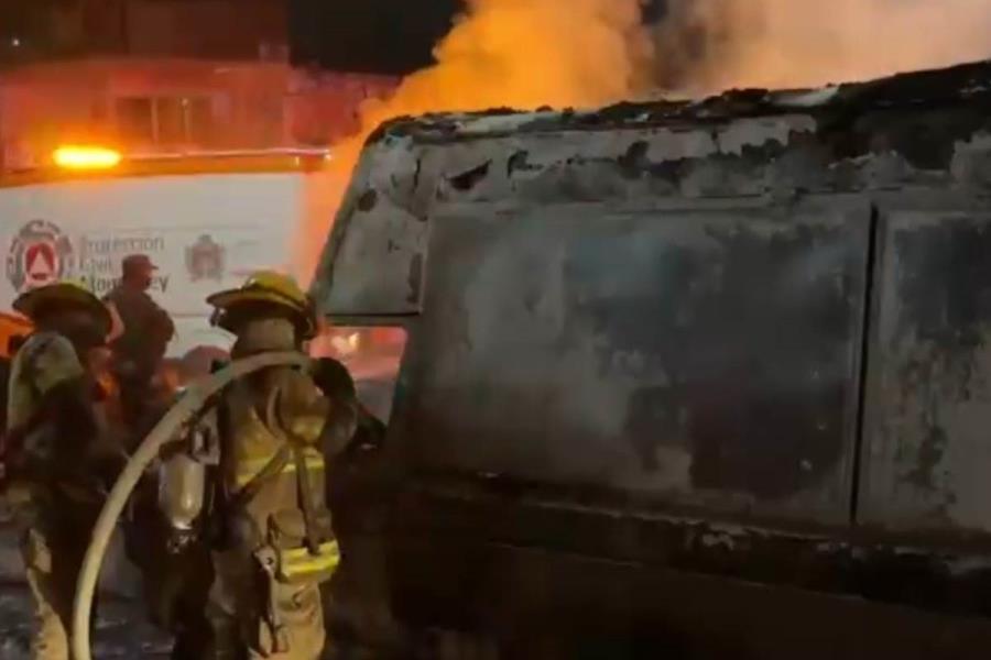 VIDEO | Incendio consume remolque de comida en La Estanzuela