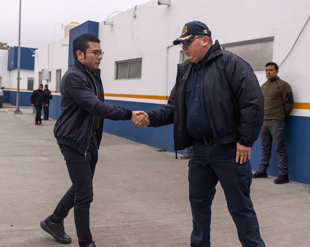 Félix Arratia junto al Secretario de Seguridad de Juárez en la reunión. Foto: Facebook Félix Arratia.