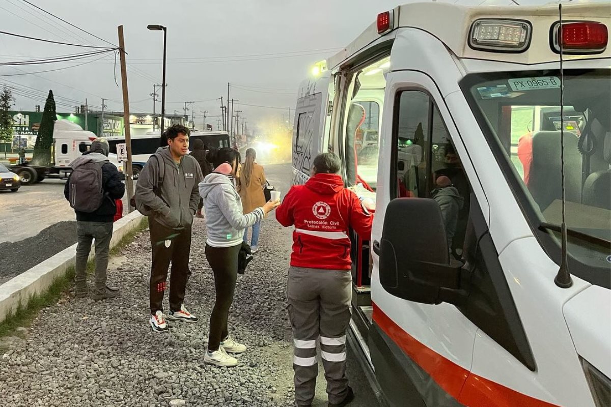 Autoridades en apoyo en operativo carrusel Foto: Facebook Raúl Cantú