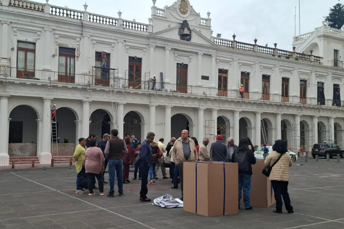 Militantes de MORENA del grupo político “Haciendo Historia”. Créditos: POSTA México/Rosalinda Morales. 