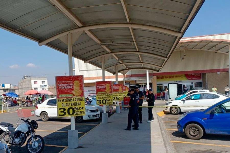 Asesinan a dos hombres en Chalco; salían de tienda comercial