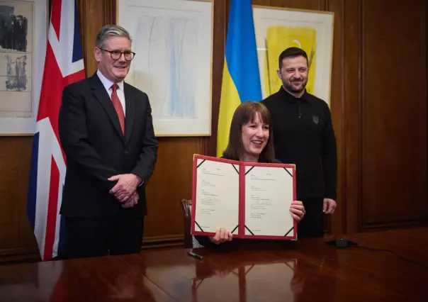 Ucrania y Reino Unido llegan a acuerdo por 2.8 mil millones de dólares en cumbre de Londres