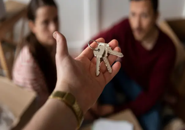 Alertan sobre fraudes en la compra venta de casa por internet