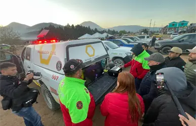 Incendio en Los Lirios y el Tunal: Protección Civil de Santiago apoya en el combate