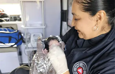 Auxilian Jaguares a mujer que da a luz en un auto en Santa Catarina