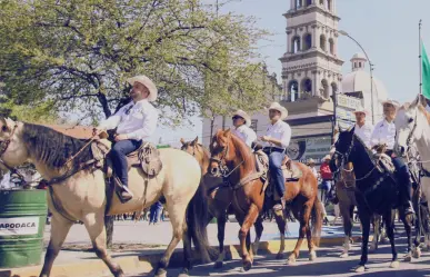 Apodaca celebra su 174 aniversario con cabalgata y música en vivo