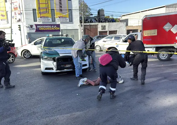 Abuelita es atropellada por camión y patrulla en GAM