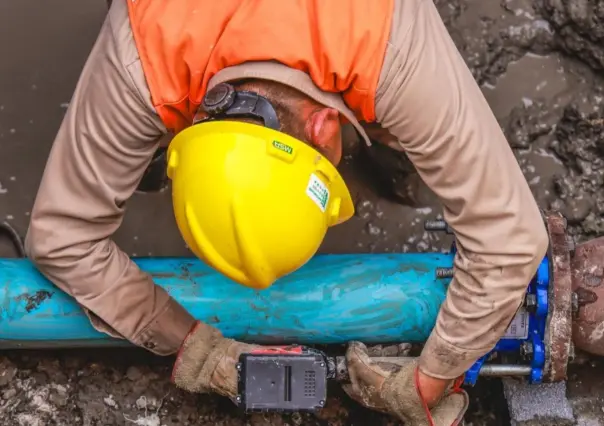 Agua y Drenaje de Monterrey restablece el servicio en Santa Catarina