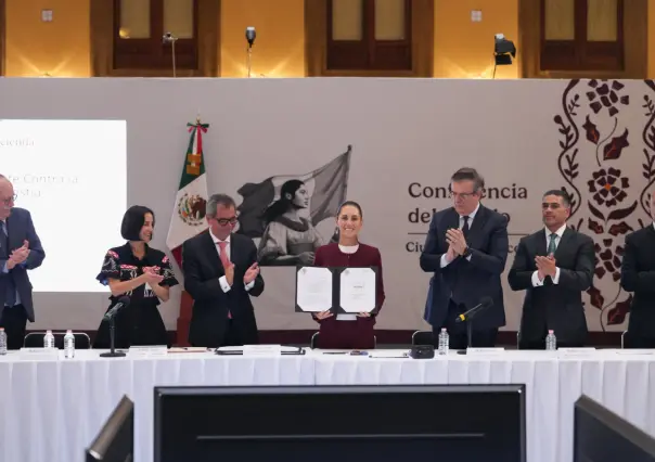 Claudia Sheinbaum acuerda con empresarios mantener precio de canasta básica, ¿en cuánto quedó?