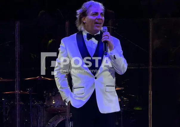 Disfrutan velada romántica con Cristian Castro en Monterrey