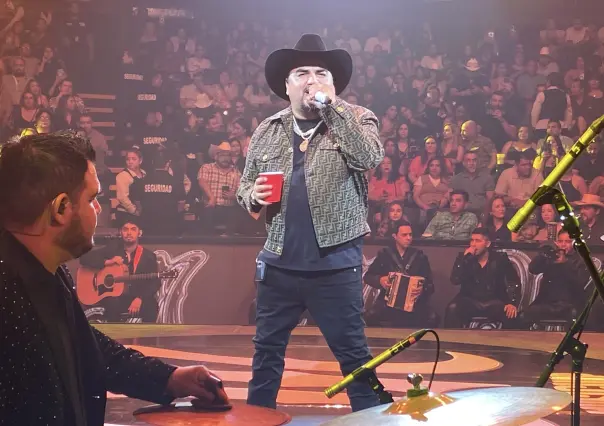 El Mimoso prende el Domo Care con su banda