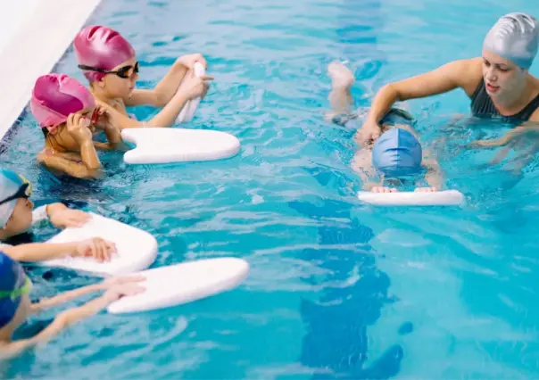 3 opciones de curso de verano en Durango si quieres que tu hijo practique natación