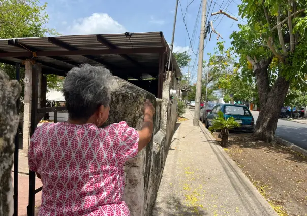 Vecinos de la colonia Miraflores en Mérida exigen cambio de transformador por los constantes apagones