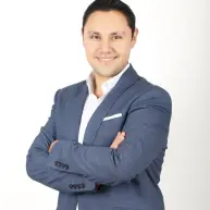 Omar Reyes: Monterrey expulsa a sus trabajadores