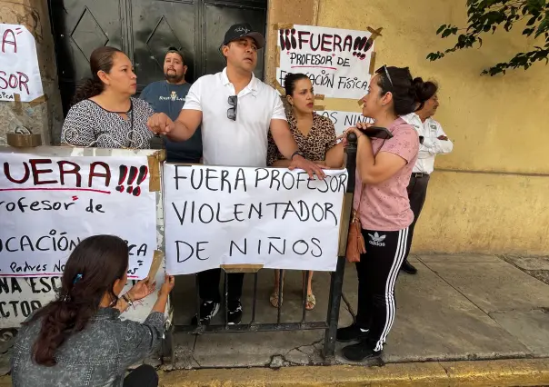 Denuncian discriminación y bullying en escuela de Durango; acusan a maestro de Educación Física
