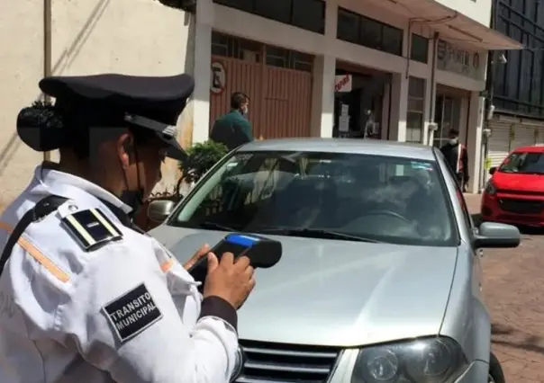 ¿Cuál es la multa por no llevar licencia y tarjeta de circulación en el Edomex?