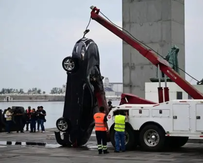 Tragedia en el Malecón de Veracruz: dos tamaulipecos pierden la vida al caer al mar