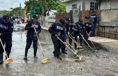 Personal naval brinda apoyo a la población civil en Tampico