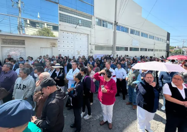 Trabajadores de salud van a paro en Toluca; acusan incumplimientos y desabasto de medicamentos