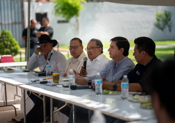 Andrés Mijes llama a empresarios a unirse al desarrollo de Escobedo