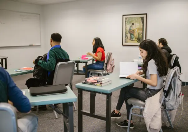 Mi Beca Para Empezar 2025: lista de estudiantes de CDMX que recibirán mil 100 pesos en agosto