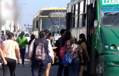 Crisis del transporte público en el sur de Tamaulipas deja a usuarios esperando hasta una hora