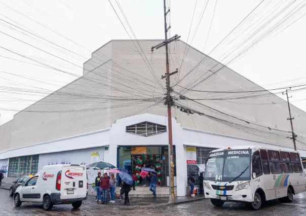 Clausuran megatienda china en centro de Puebla; van 17 cierres en el año