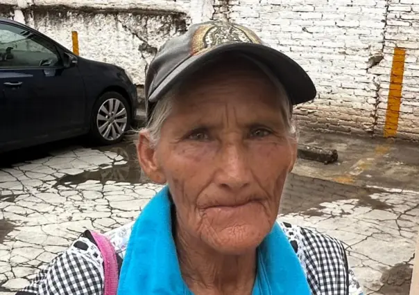 Amada enviudó hace 7 años, hoy pide dinero en las calles de Durango para comer