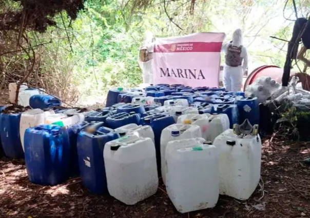 Autoridades incautan miles de litros y kilos de sustancias químicas en Nayarit