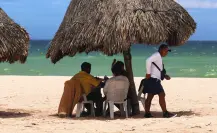 Yucatán levanta la veda por marea roja y actualiza semáforo sanitario en la costa Yucatán levanta la veda por marea roja y actualiza semáforo sanitario en la costa