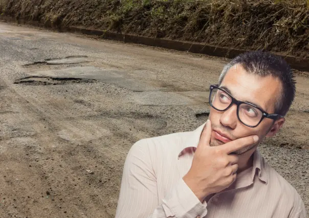 ¿En qué calles y tramos de La Paz está tapando baches el gobierno estatal?