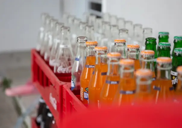 Paquete Económico 2026: ¿Cómo afectarán los impuestos saludables a refrescos?